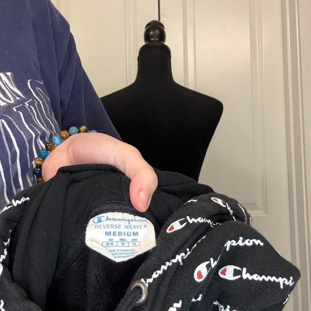 Champion Reverse Weave‎ All-Over Logo Hoodie – Black Medium - Picture 5 of 5